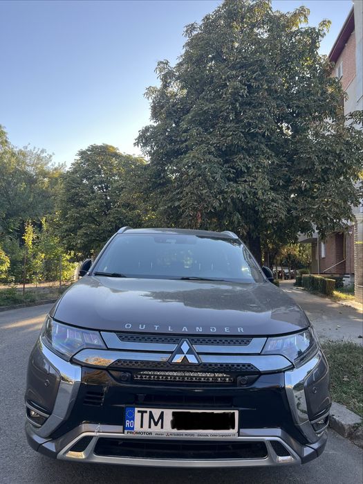 MITSUBISHI Outlander 2019 — imagine 5