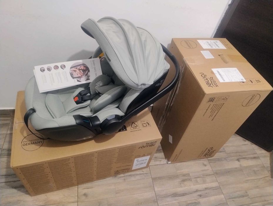 2 scoici auto britax romer baby safe pro
