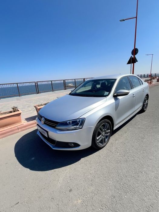 VOLKSWAGEN Jetta 2012 — imagine 2