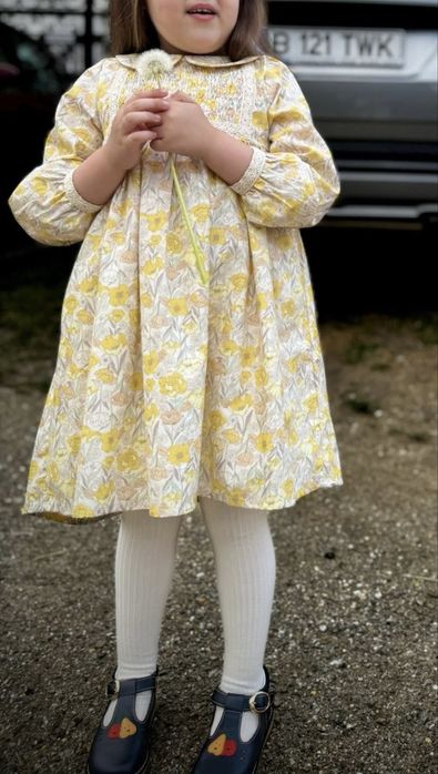 Rochita marimea 4-5 ani