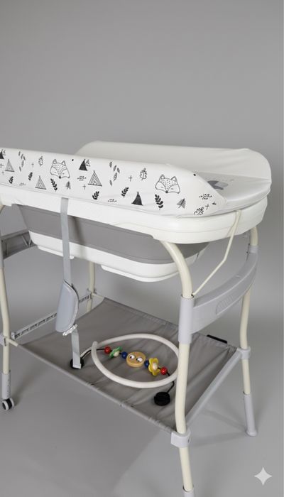 Детская ванна с пеленальным столиком