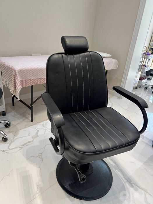 Srochno salon mebellari sotiladi