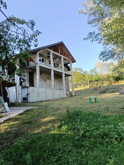 Casa noua P+M cu teren 3278m - Glodeni Vale, Pucioasa