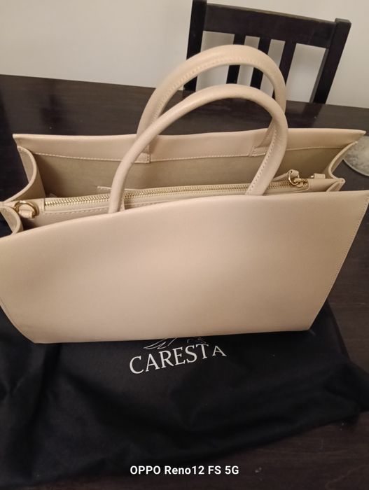 Vând geaca Herno, genți piele Caresa