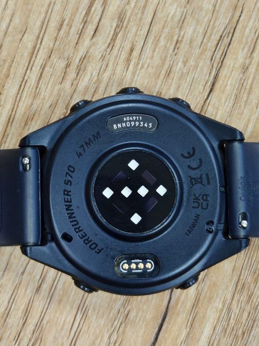 Часы Garmin Forerunner 570 Черный 47mm