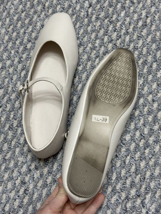 Продам балетки, подойдут на размер 38