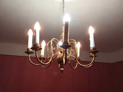 Veioză din alamă cu 8 brațe, becuri lumânare în stare bună