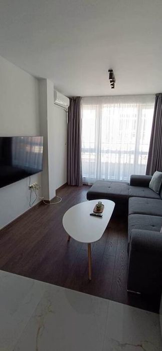 Дава се под наем Тристаен апартамент в Пловдив, Кършияка - 80 кв.м за 561 € - Снимка #1