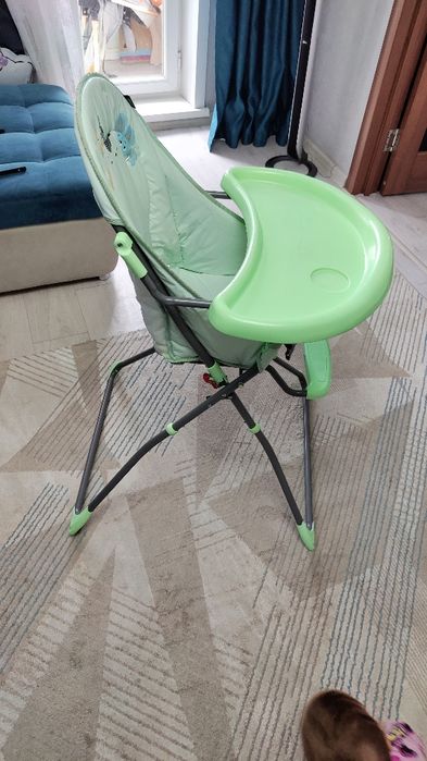 Продам стульчик для кормлени