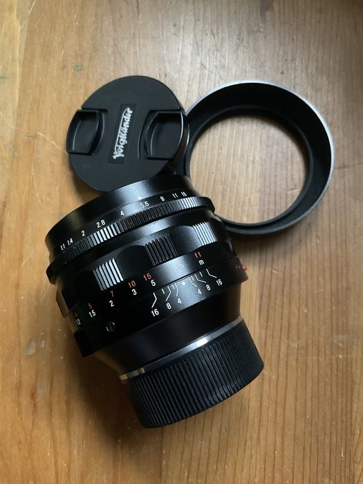 Obiectiv manual Voigtlander Nokton 50mm f1.1 leica M