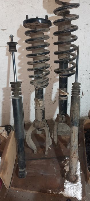 Продам амортизаторы от хонда ларгус