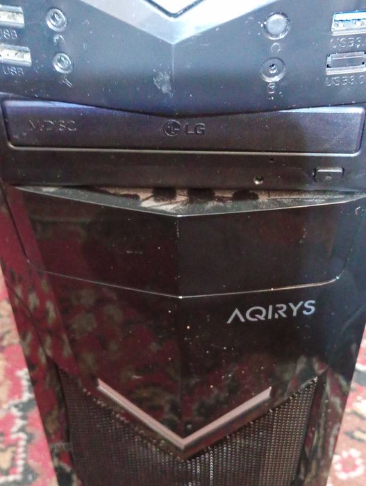 Vând unitate centrala pc cu monitor