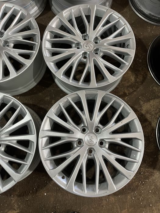 TOYOTA диски r18 новый!