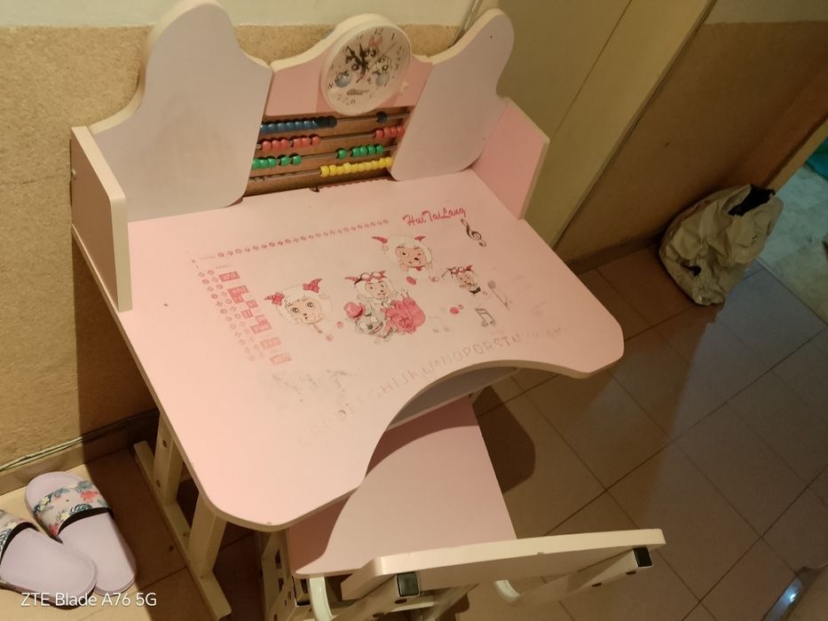 Детско бюро със стол регулируеми