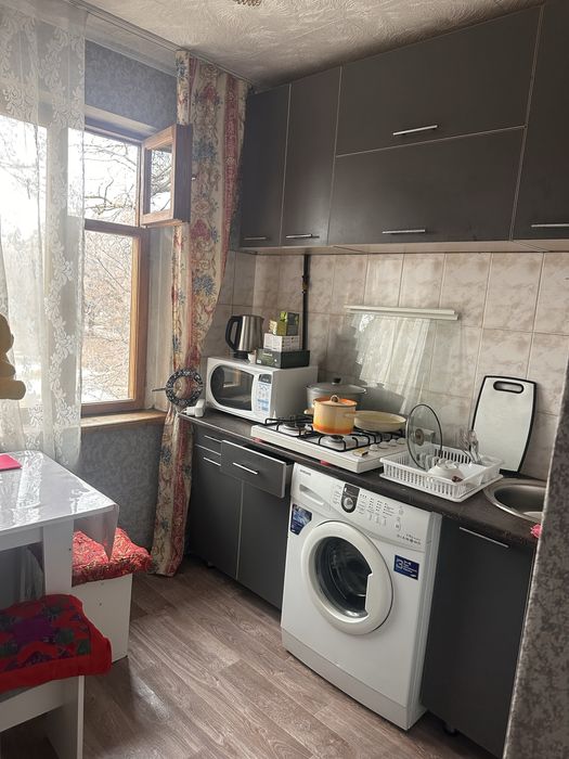 Приму к себе девушку на квартиру