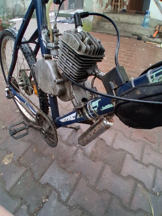 Bicicleta cu motor 80cc