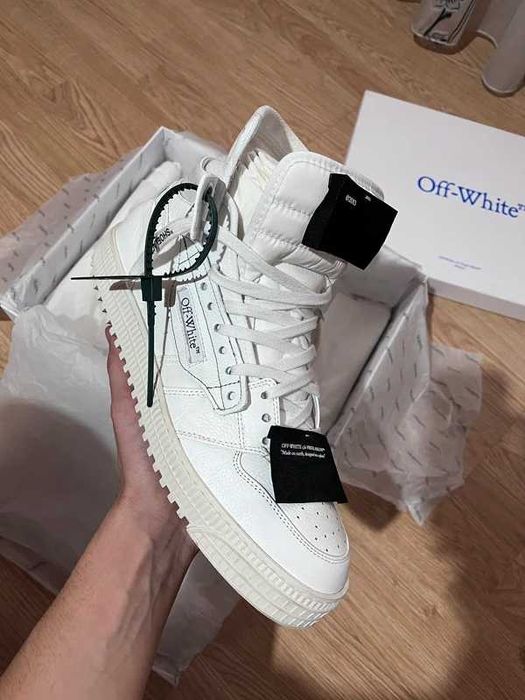 Off White Court Premium