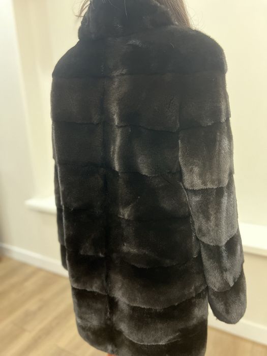 Продам норковую шубу