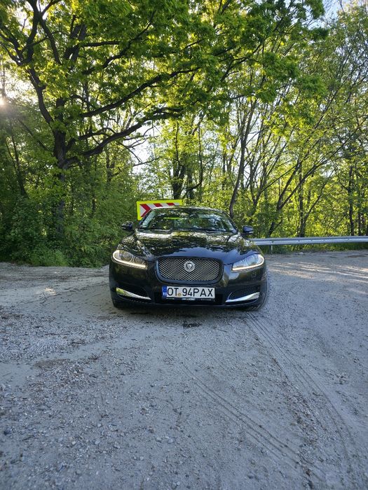 Jaguar XF 2.2d Proprietar, pachet Portfolio