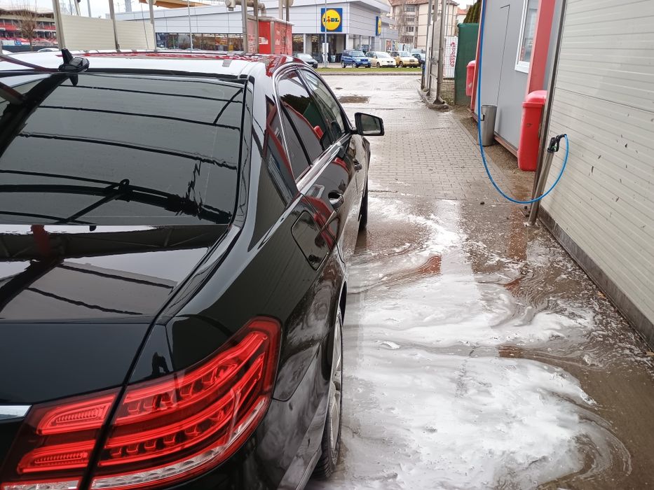 Mercedes E 200 benzină automat