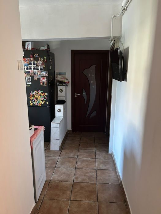 De vanzare Apartament 3 camere Cal Bucuresti Lapuș