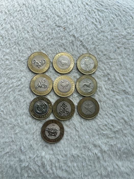 Продам монетки коллекционные