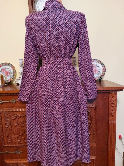 Redusa! Rochie stil camașa - noua, 100% vascoza, foarte draguta si feminina, ca o mangaiere pe piele