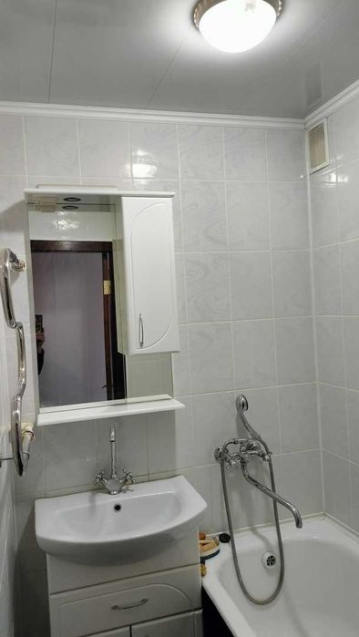 Продам 2х комн кв Есет батыра