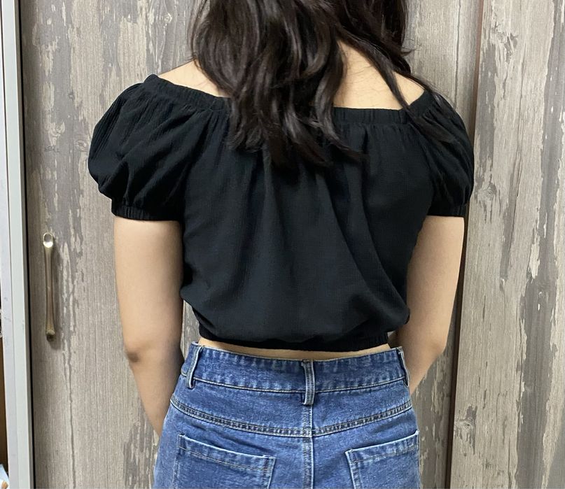 Укороченный топ крестьянка