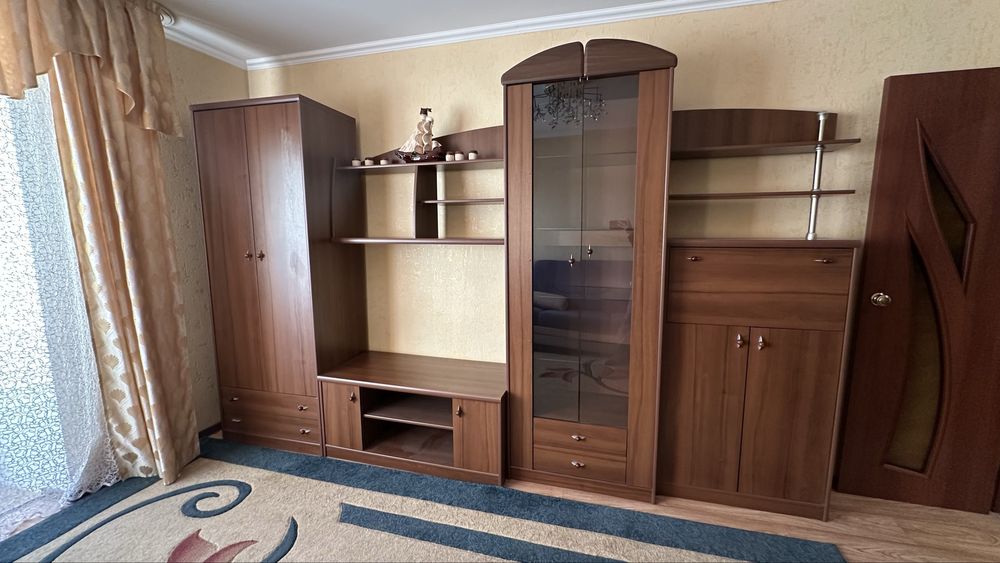 Продам шкаф для зала