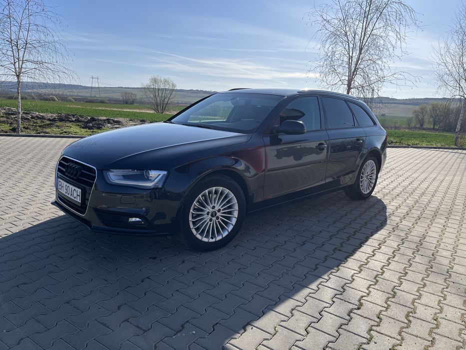 AUDI A4 0 — imagine 5
