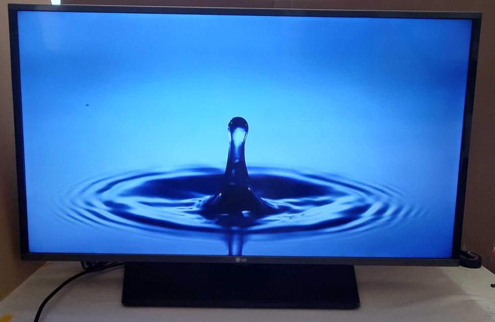 Телевизор LG 40LF630V