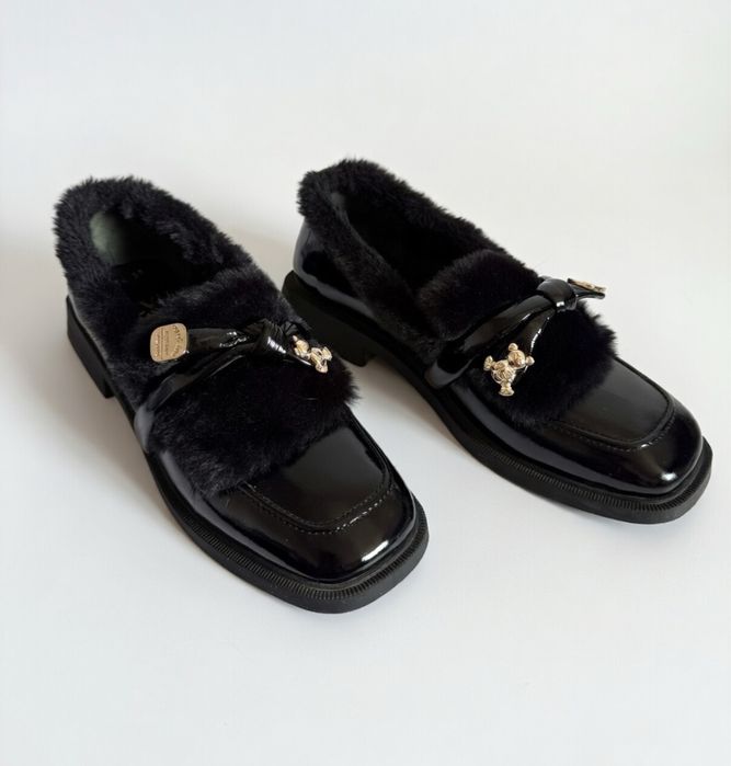 Обувь и одежда. Листайте фото