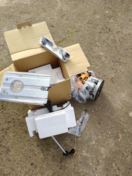 Oberfreza, freza manuala Triton