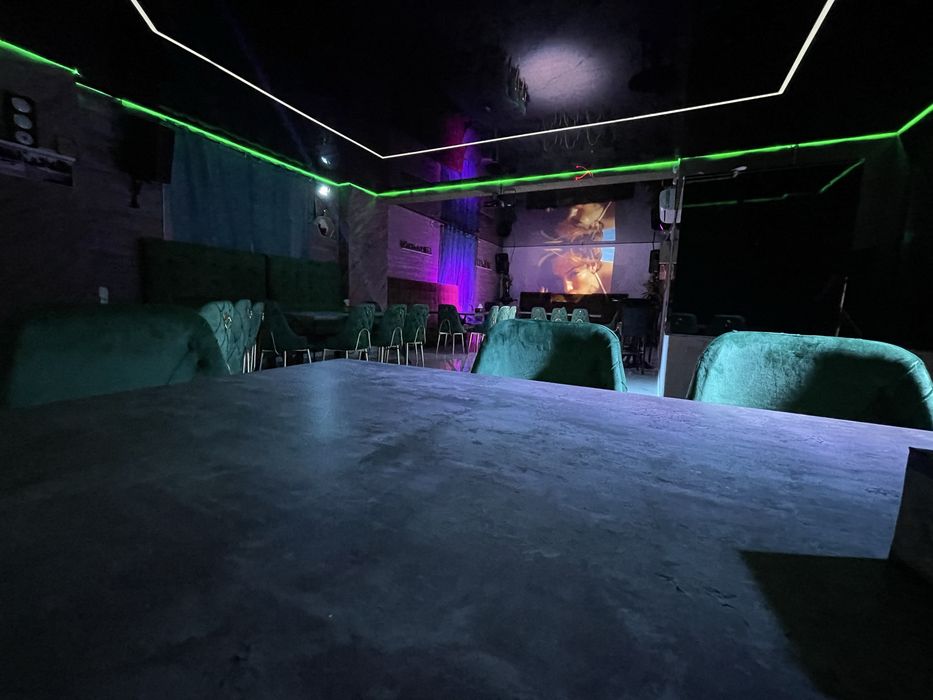 Inchiriez locatie petreceri private 250 locuri