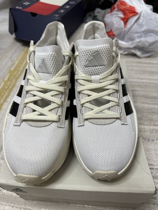 Adidas кроссовки