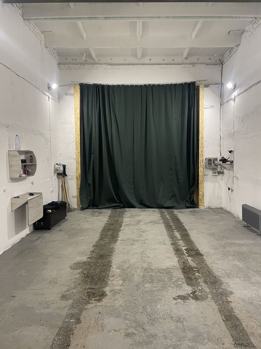 Продам большой гараж