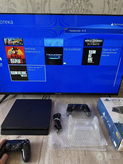 PlayStation 4 Slim 1TB 9.00 Goldhen