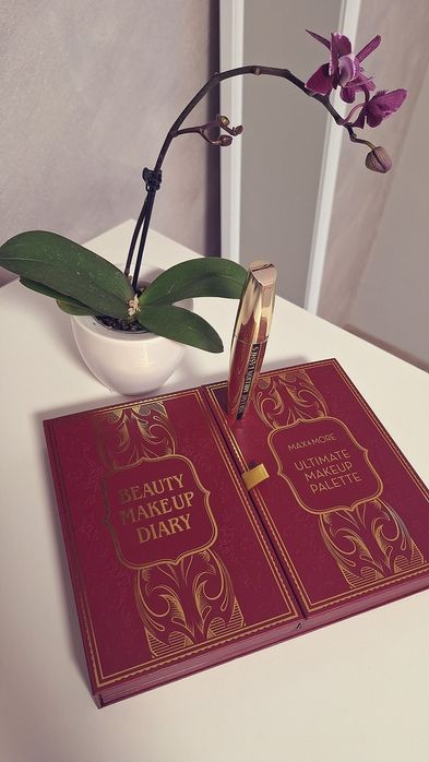 Много голяма палитра