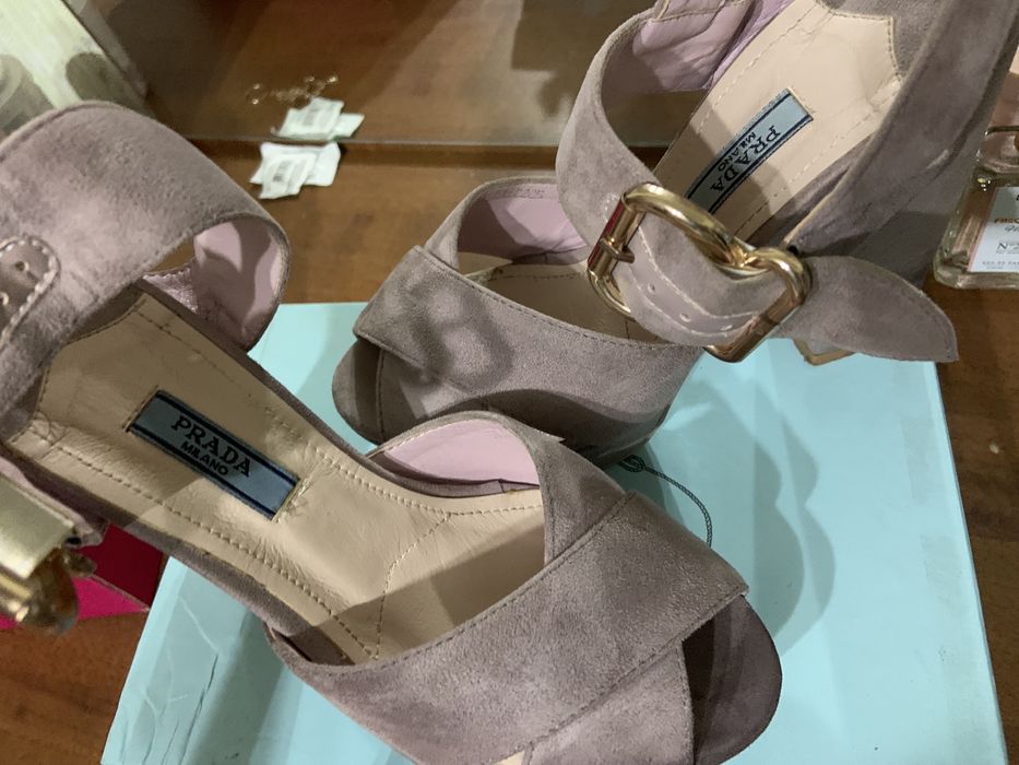 Женские туфли