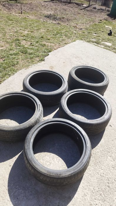 Cauciucuri 215/40R18