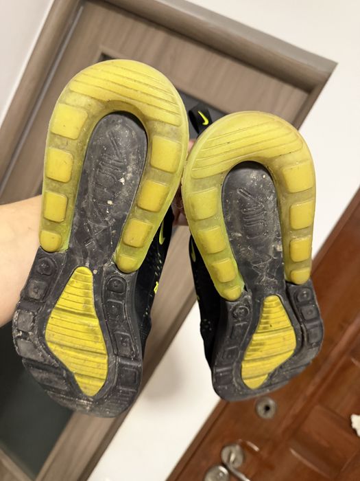Nike Air Max 270