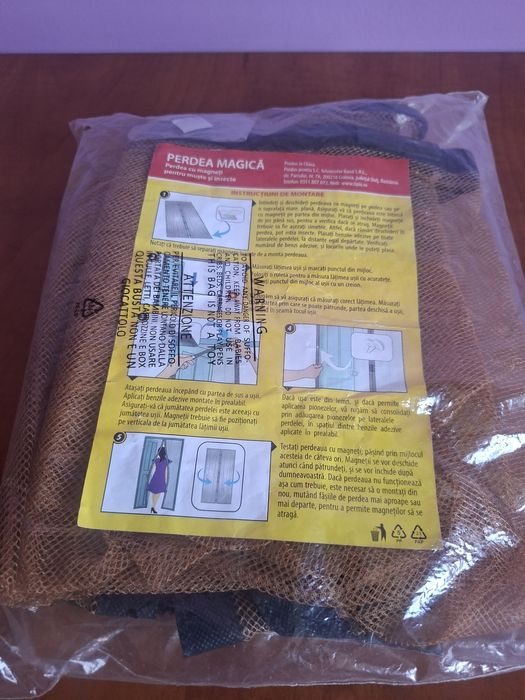 Vand Plasa Insecte,Tantari,Muste pt Usa cu Magneti Noua