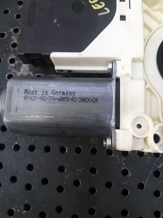 Motoras macara dreapta fata seat leon 1p 1p0837402a 1k0959792h 981621102
