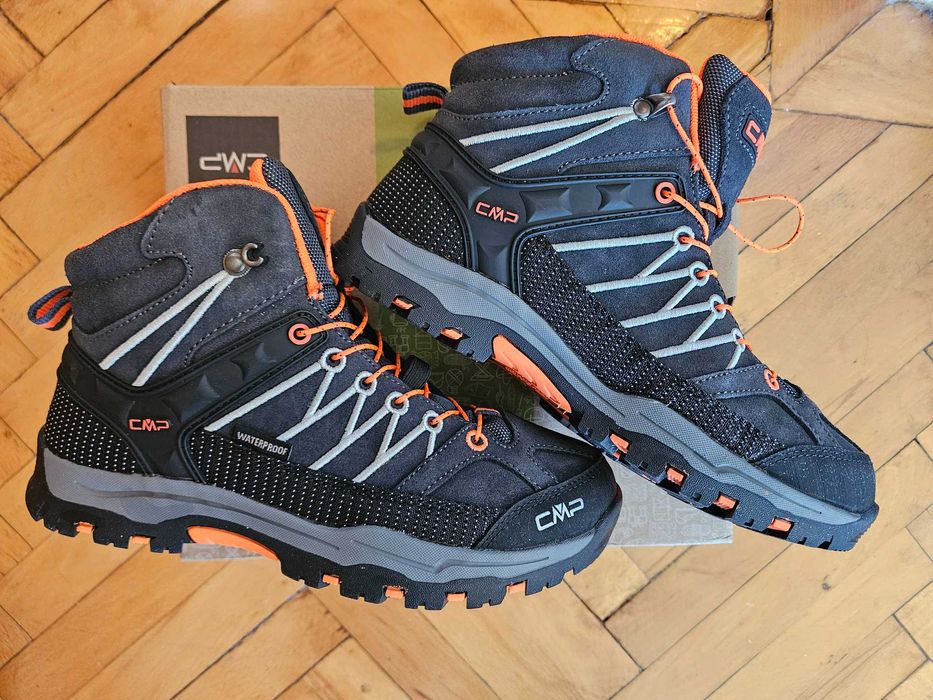 Vand bocanci copii CMP Rigel Mid Trekking, masura 37.