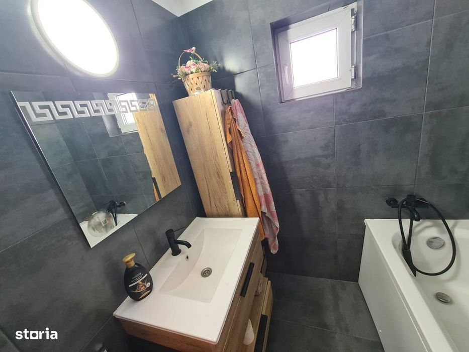 Apartament 4 camere, 85 mp utili, renovat în 2025 – Sarari, Craiova