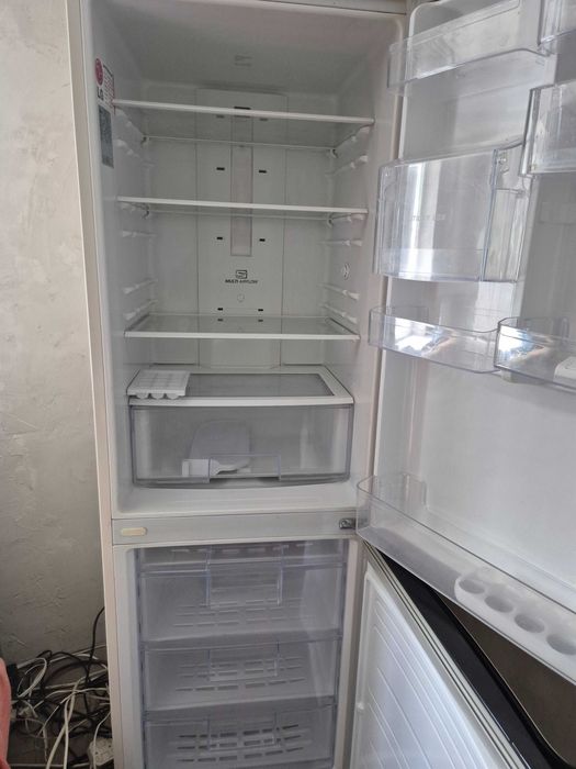 Продам холодильник б/у