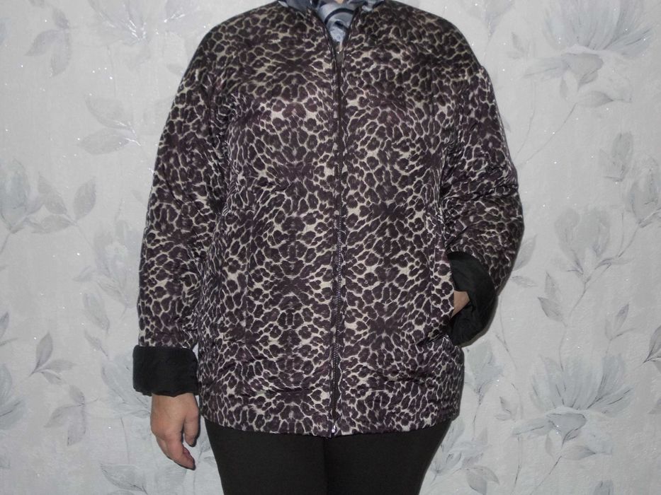 Новая куртка, размер 48.