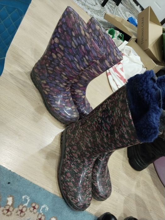 Продам резиновые сапоги