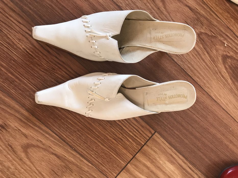 Vand saboti de piele